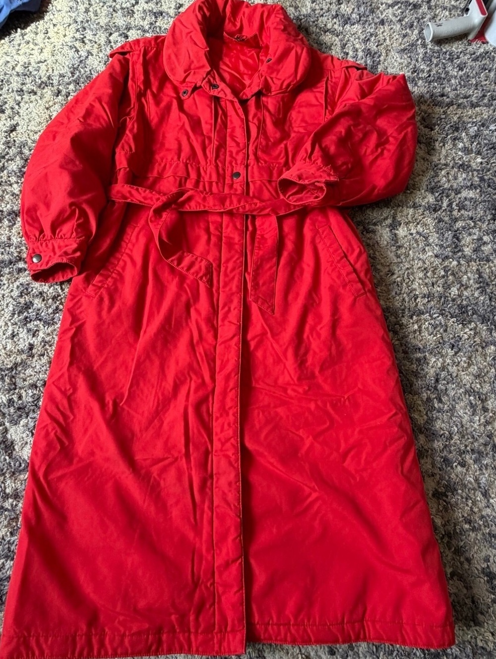 Vintage Sport Crest Red Belted Long Winter Coat Quilted Lining Size 5/6